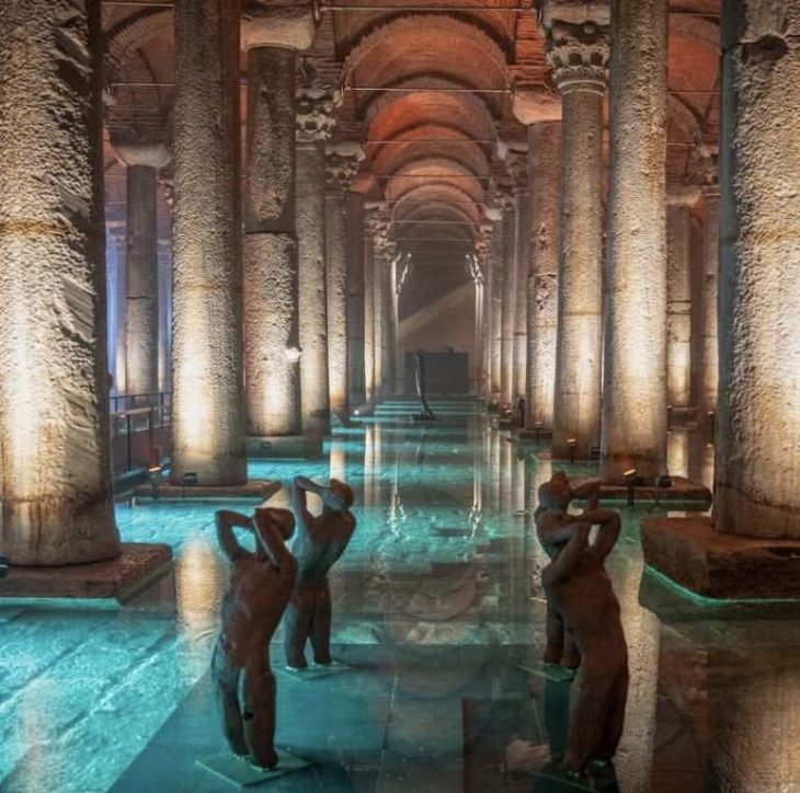Yerebatan Sarnıcı - İstanbul'da eşsiz bir yeraltı tesisi 📸 Zindanın 41 fotoğrafı