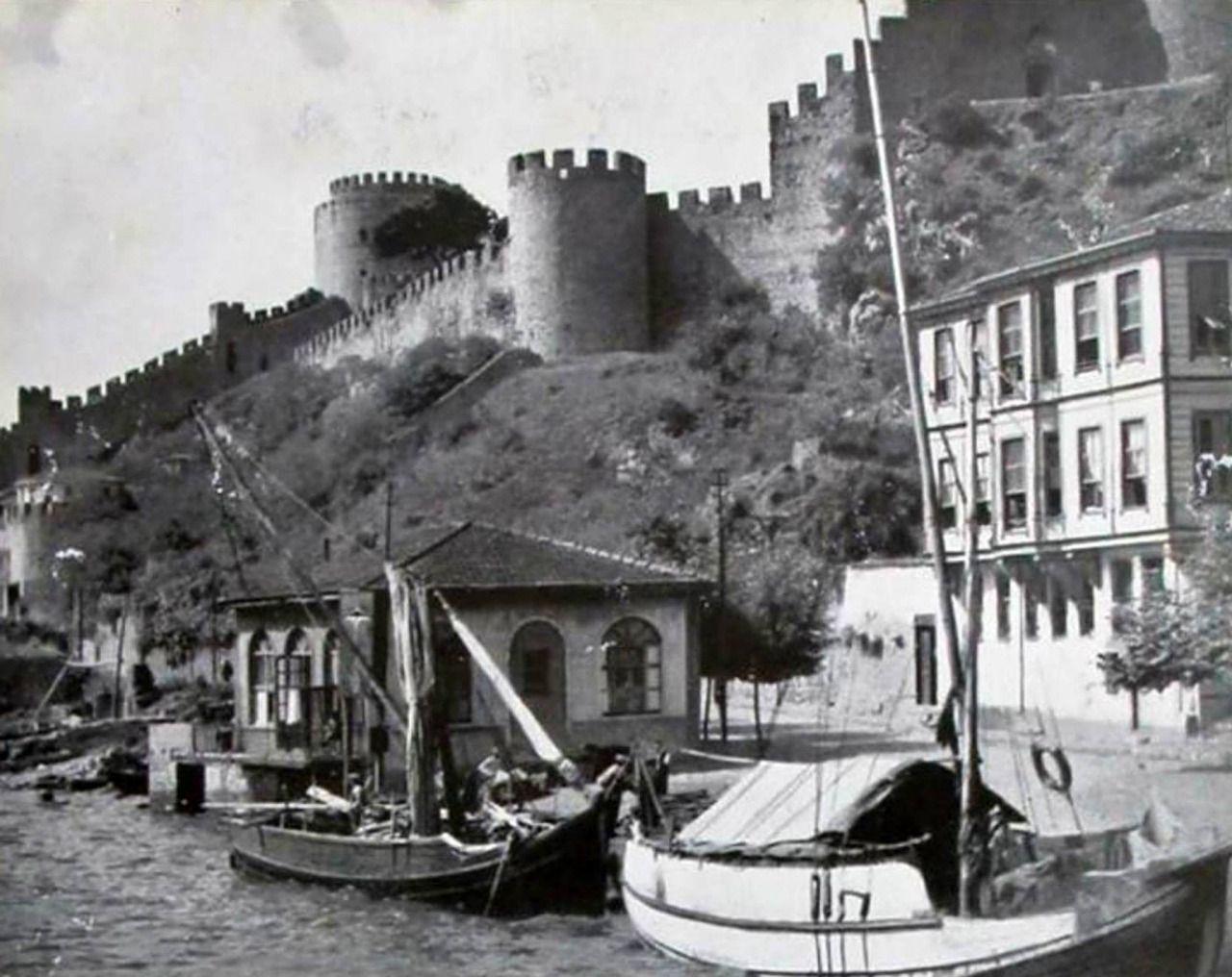 Rumeli Hisarı kalesinin tarihi fotoğrafları